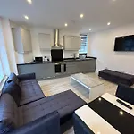 The Walworth Retreat- Cozy Flats In London